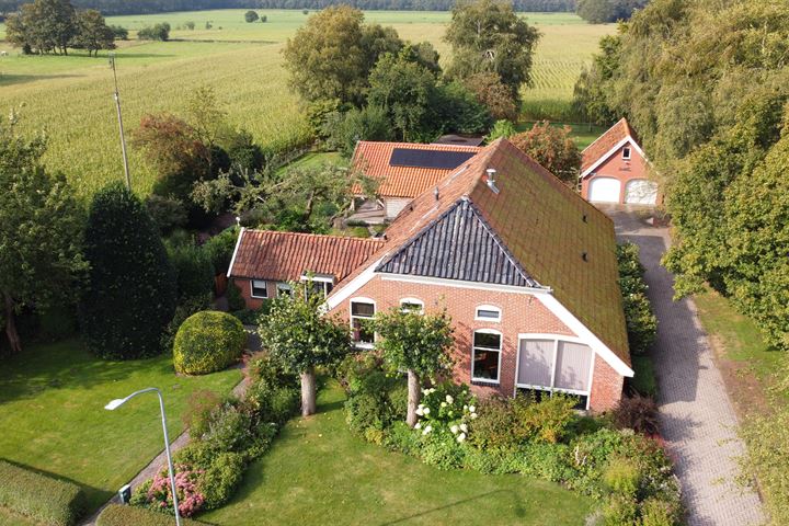 Schutsweg 44 in Midlaren foto