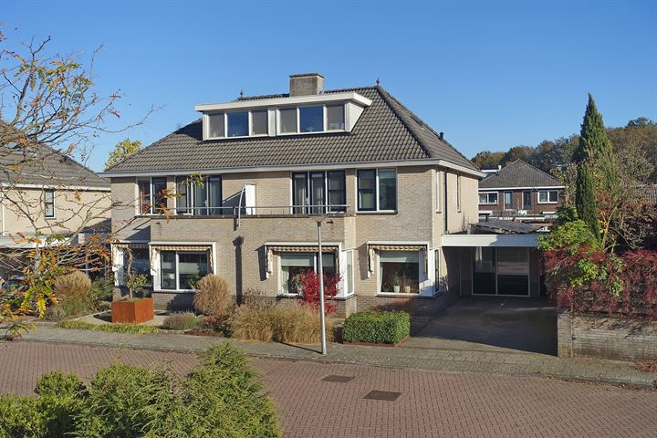 Schuttekamp 45 in Enschede foto
