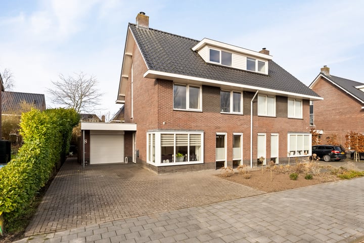 Schweitzersingel 8 in Emmeloord foto
