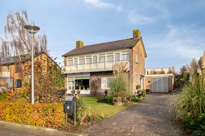 Secretaris A.W.G. Goldsteinplantsoen 6 in de Wijk