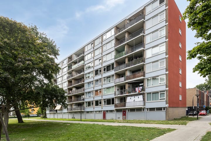 Sem Dresdenplein 138 in Schiedam