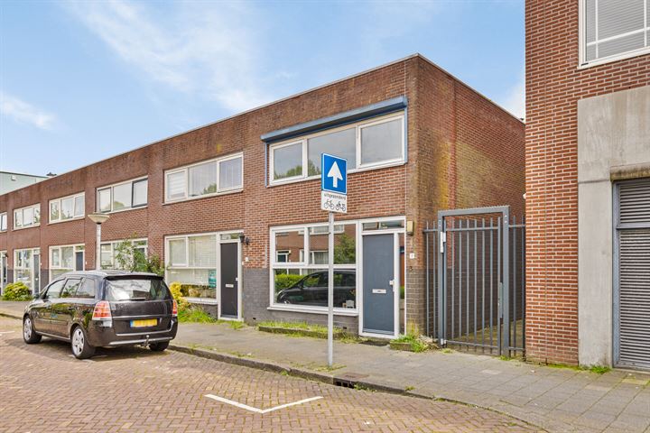 Semarangstraat 7 in Groningen foto