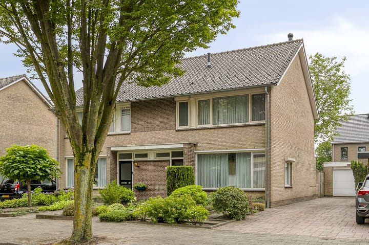 Seringenstraat 11 in Valkenswaard foto