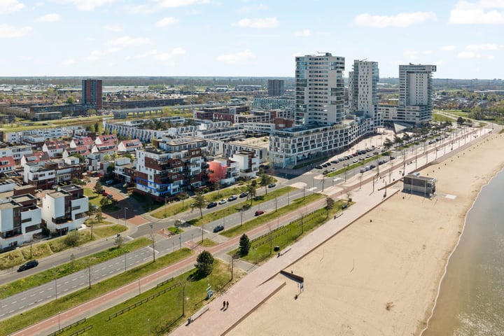Siciliëboulevard 182 in Rotterdam foto