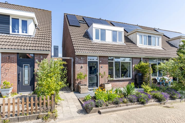 Simon de Vliegerstraat 64 in Leeuwarden foto