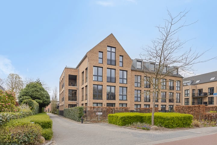 Singelhof 7 in Woerden foto