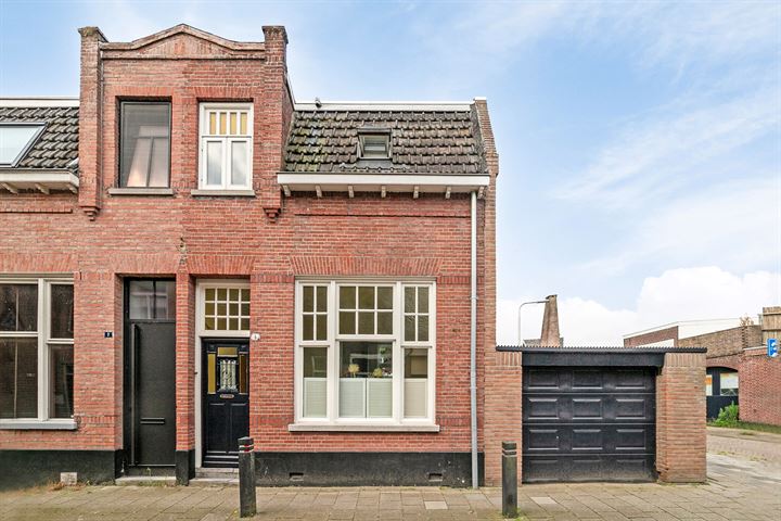 Sint Annastraat 5 in Tilburg foto
