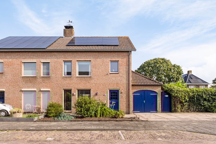 Sint Crispijnstraat 2 in Nieuwkuijk foto