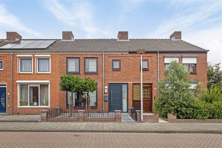 Sint Dionysiusstraat 22 in Putte foto