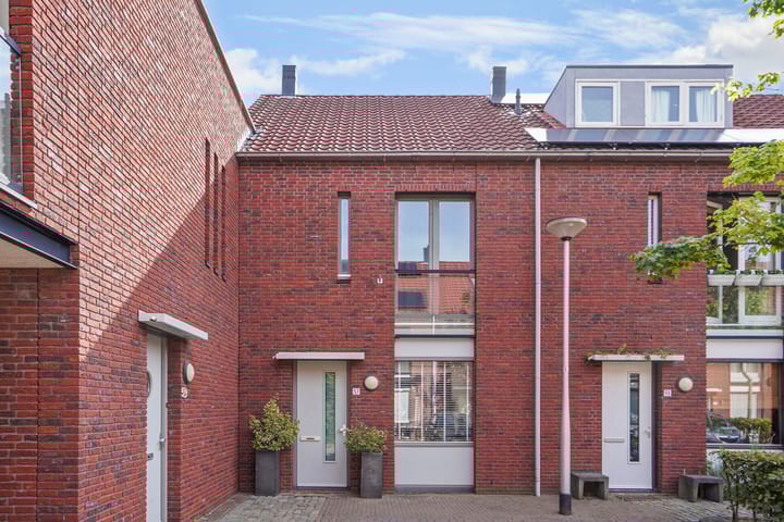 Sint Eustatiusstraat 57 in Tilburg foto