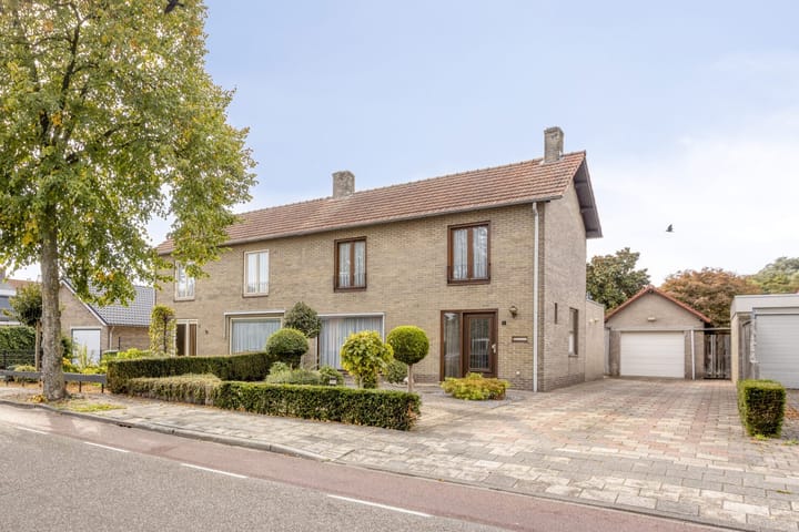 Sint Hubertuslaan 15 in Son en Breugel foto