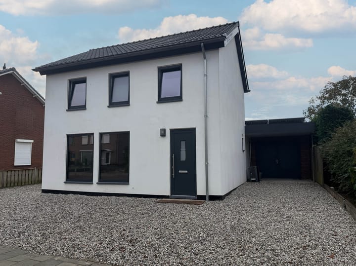 Sint Isidorusstraat 8 in Son en Breugel foto