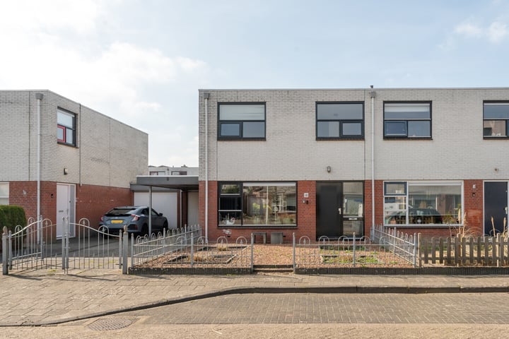 Sint Jansberg 12 in Drachten foto