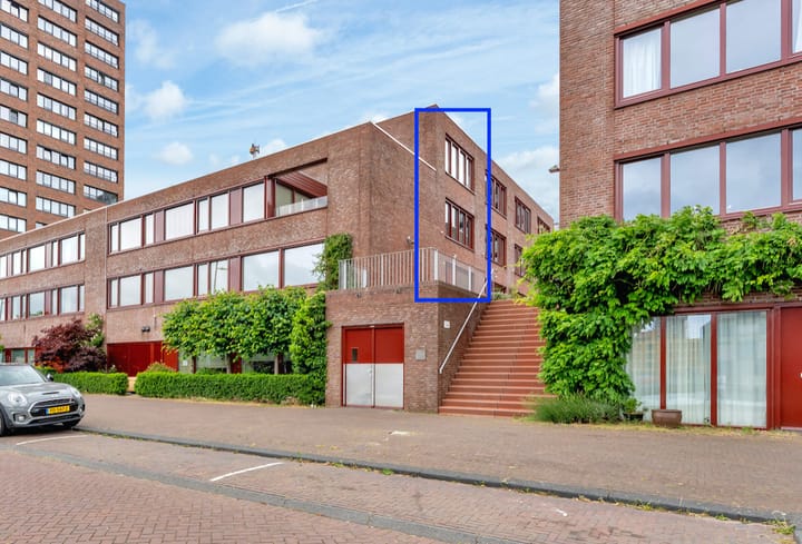 Sint-Jobskade 814 in Rotterdam
