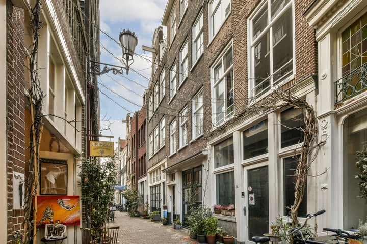Sint Nicolaasstraat 26-2 in Amsterdam foto