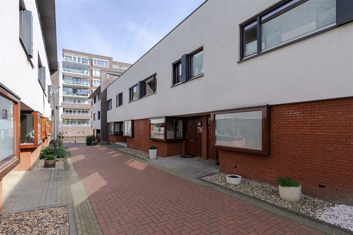 Sint Pietershof 79 in Heerlen foto