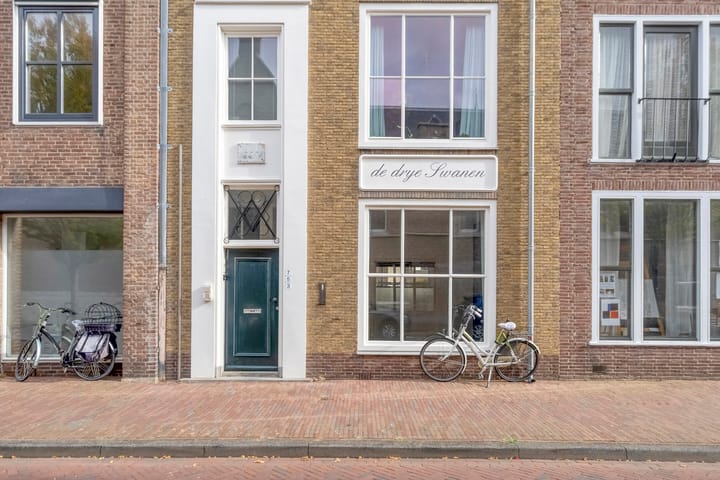 Sint Pieterstraat 3 in Middelburg foto