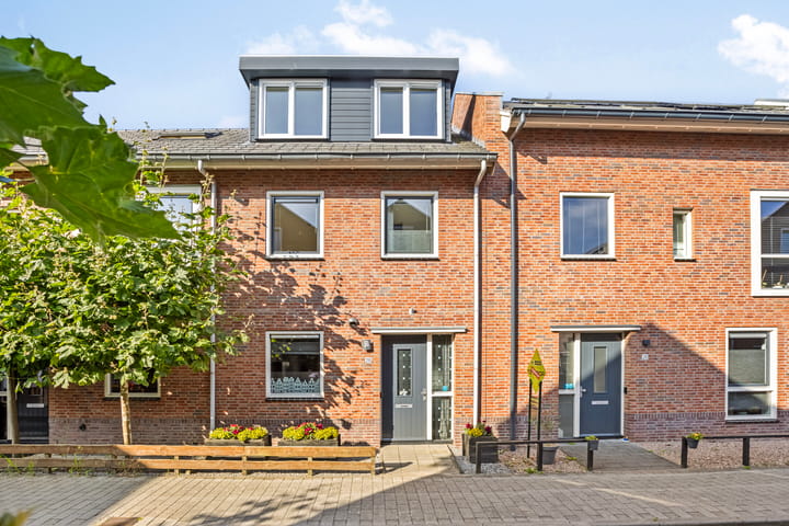 Sjorsstraat 28 in Almere foto