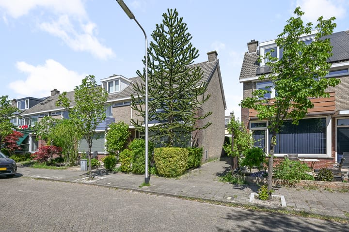Slauerhofflaan 25 in Uithoorn foto