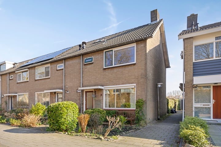 Sleedoornlaan 8 in Krimpen aan den IJssel foto