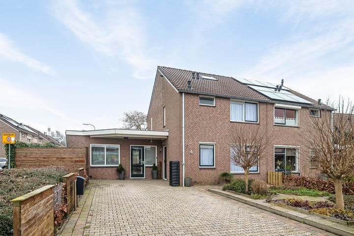 Sleënburgsestraat 4 in Zetten foto