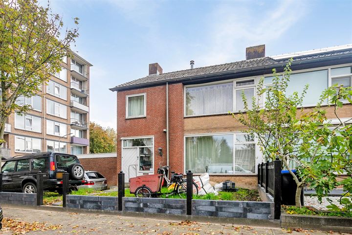 Sloestraat 9 in Dordrecht foto