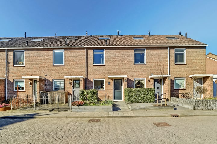 Slotplein 24 in Langerak