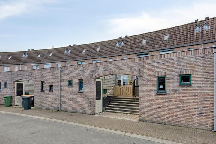 Slottuin 168 in Beuningen Gld