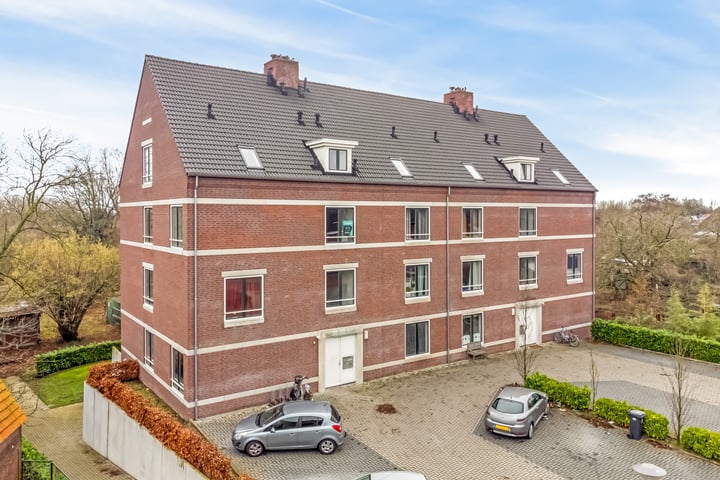Slousweg 20 in Roermond foto