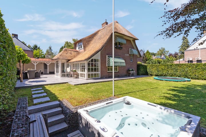 Sluijtersstraat 1 in Apeldoorn