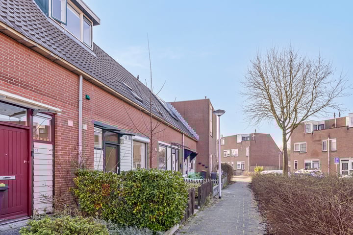 Sluiswachter 29 in Spijkenisse foto