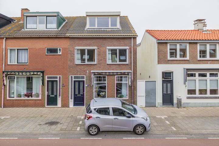 Sluisweg 24 in Katwijk