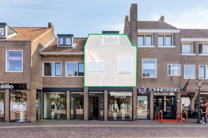 Foto van woning Sluisweg 24, Bunschoten-Spakenburg