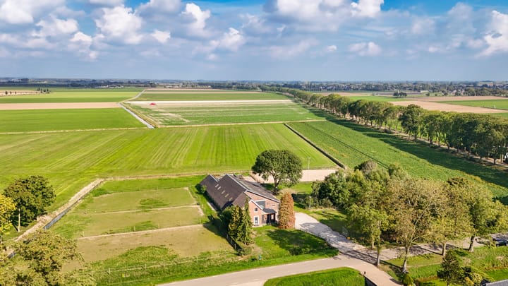 Sluisweg 30 in Alphen foto