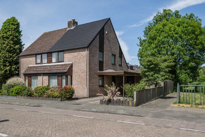 Sluisweg 38 in Dongen foto
