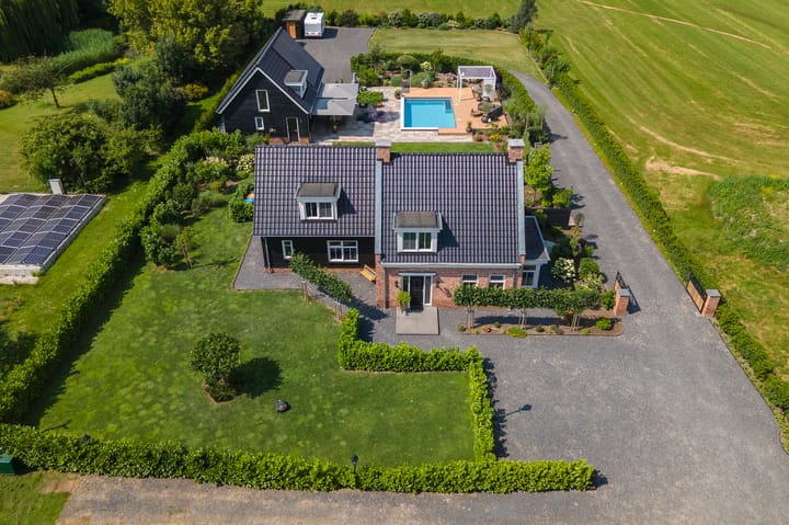 Smalsteeg 3 in Haaften foto