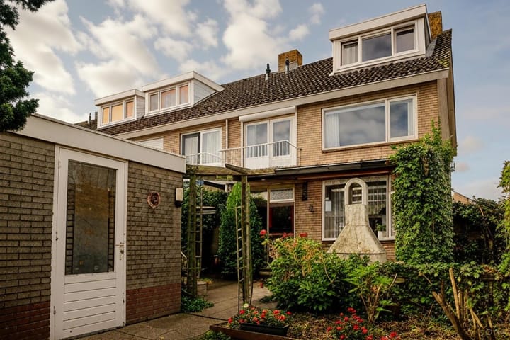 Smalweer 1 in Hardinxveld-Giessendam foto