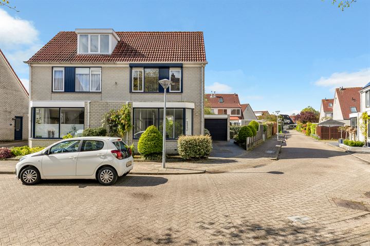 Smaragd 78 in Hoorn foto