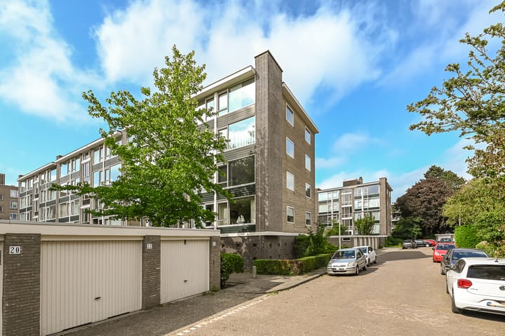 Smaragdhorst 209 in 's-Gravenhage foto
