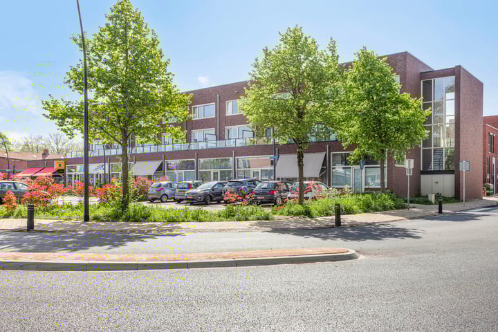 Smedingplein 18 in Emmeloord