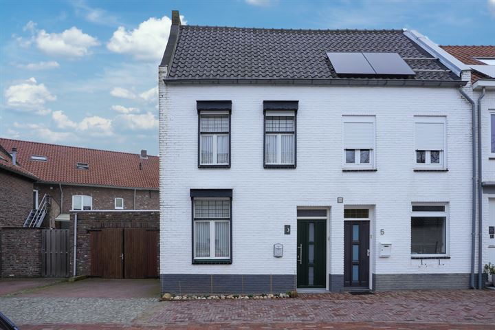 Smeestraat 3 in Stevensweert foto