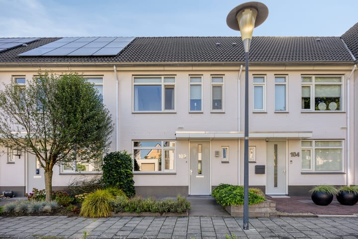 Smelen 102 in Veldhoven foto
