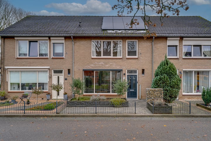 Smetanastraat 10 in Zevenaar foto