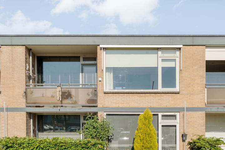 Smetanastraat 17 in Almelo foto