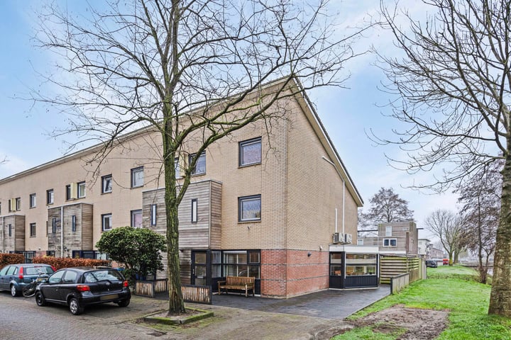 Smienthof 2 in Zwolle foto