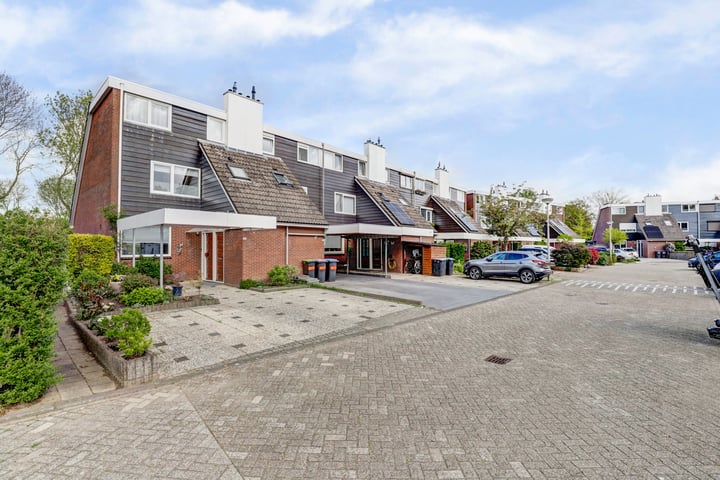 Snoekenveen 951 in Spijkenisse foto