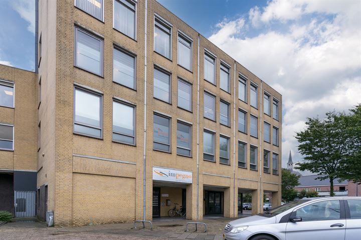 Sobriëtasplein 107 in Helmond foto