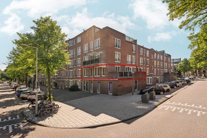 Soembawastraat 18A in Amsterdam foto