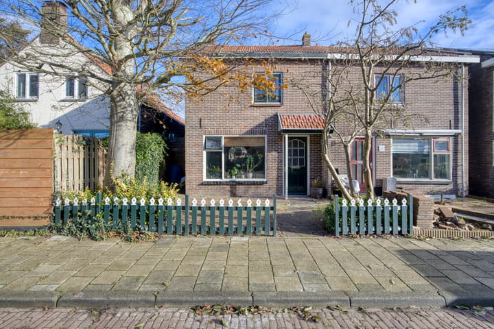 Sonoystraat 1 in Medemblik foto