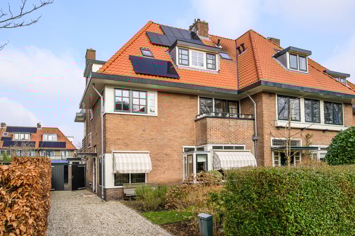 Sophialaan 25 in Hilversum foto
